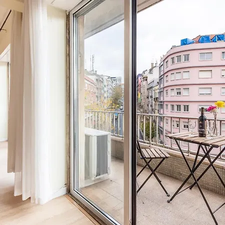 A Comfy Apt In Heart Of Lisbon, Marques Pombal Lägenhet